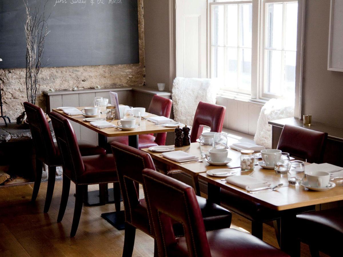 The Archangel,Restaurant & Bar With Rooms Frome Bagian luar foto