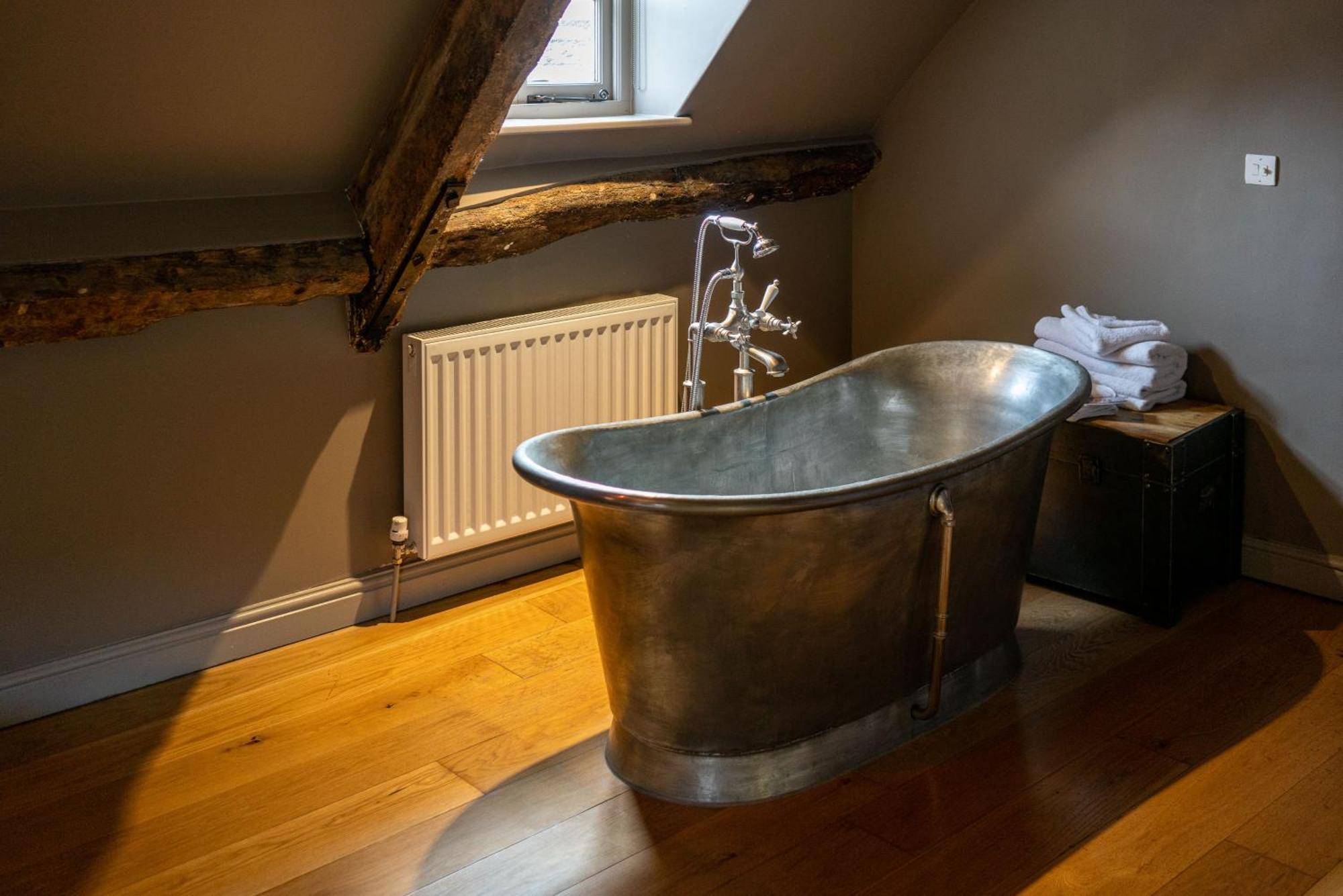 The Archangel,Restaurant & Bar With Rooms Frome Bagian luar foto