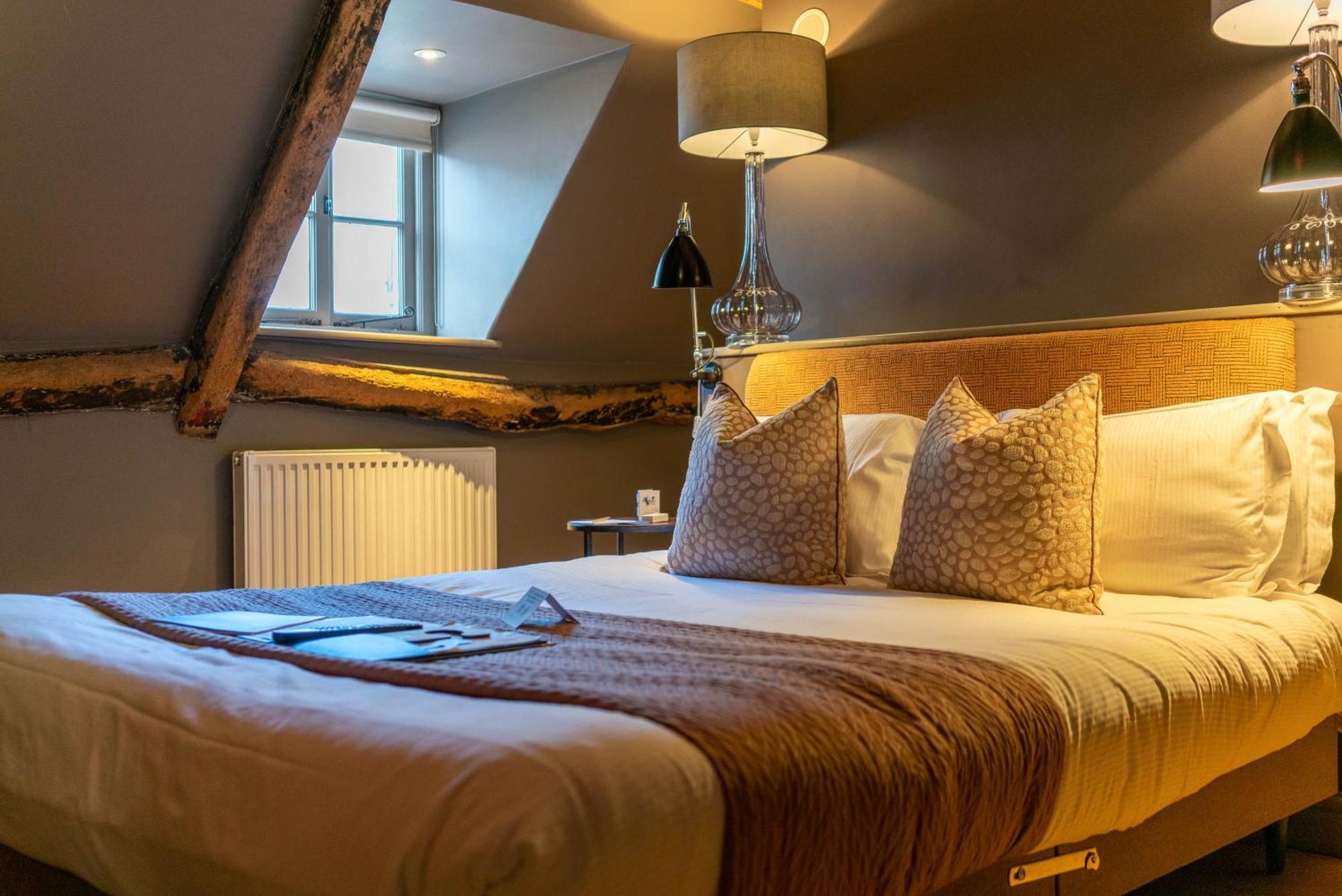 The Archangel,Restaurant & Bar With Rooms Frome Bagian luar foto