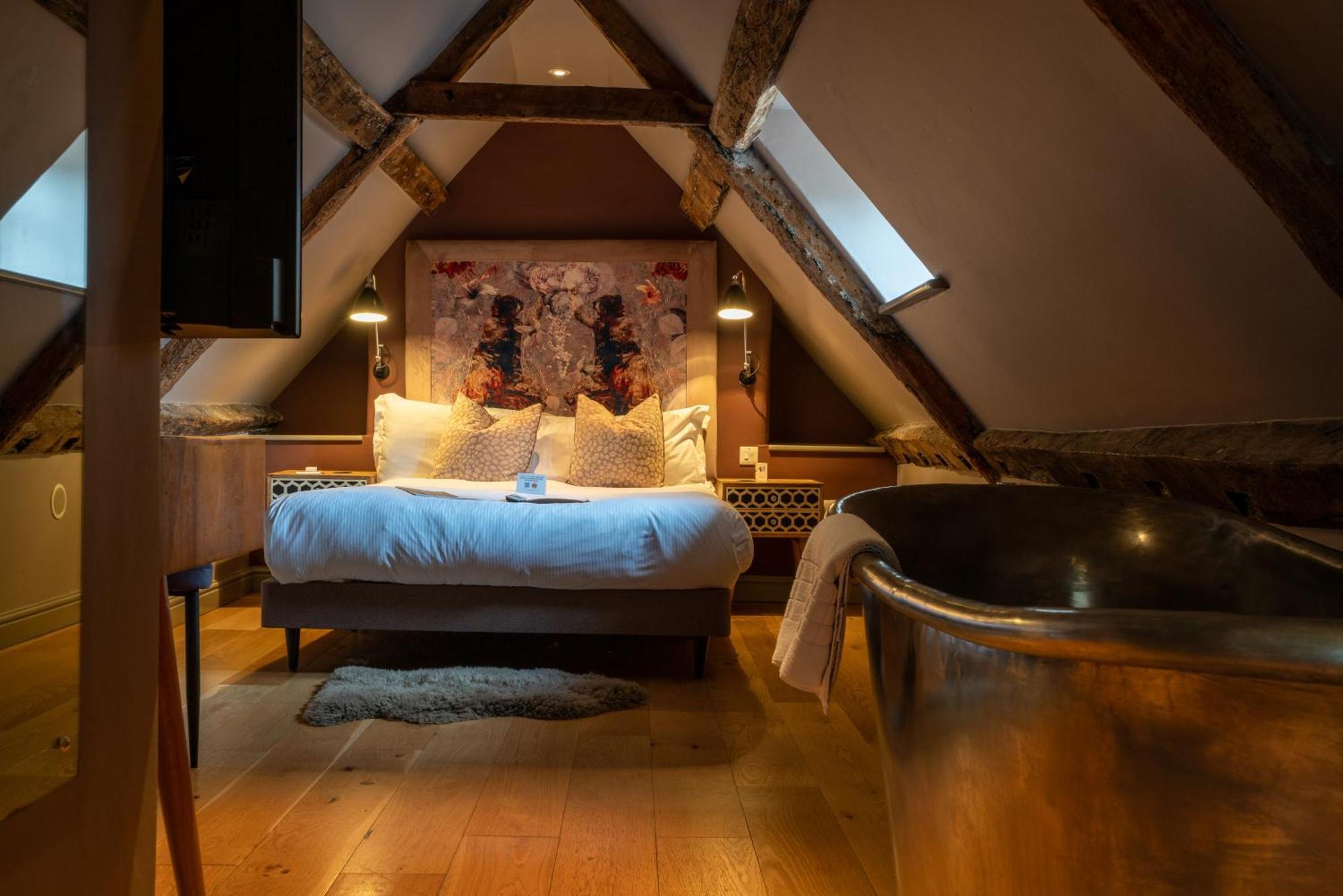 The Archangel,Restaurant & Bar With Rooms Frome Bagian luar foto