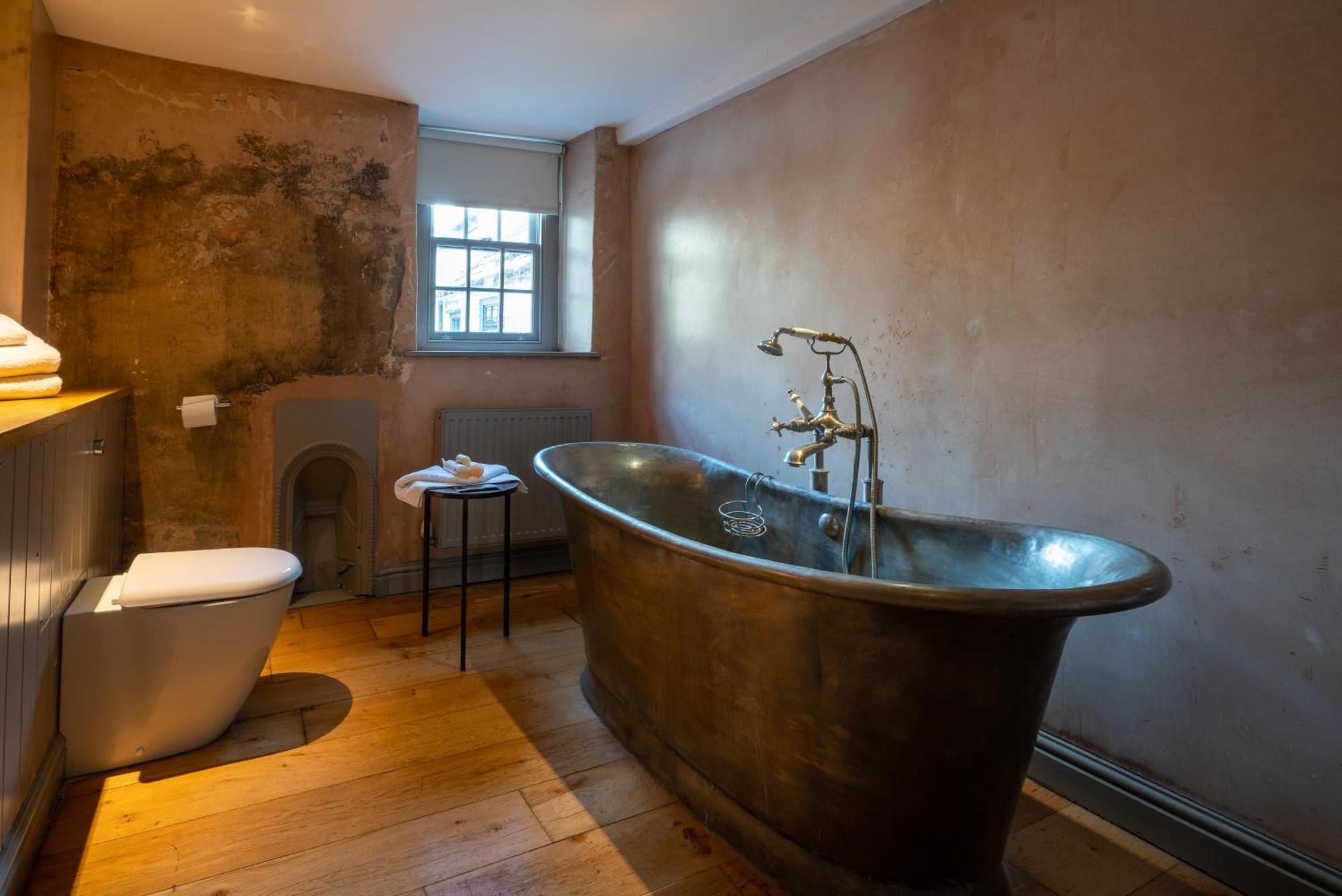 The Archangel,Restaurant & Bar With Rooms Frome Bagian luar foto