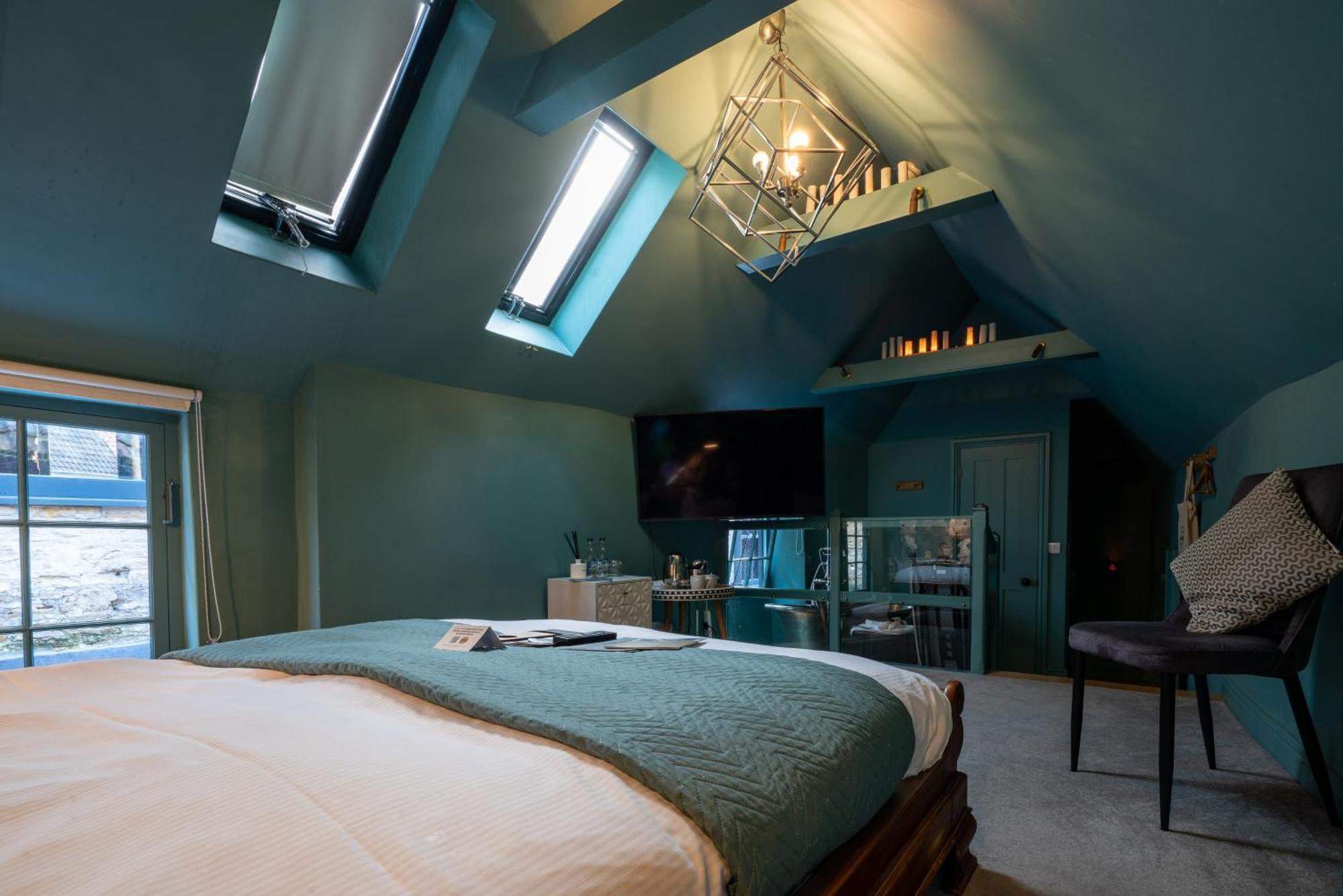 The Archangel,Restaurant & Bar With Rooms Frome Bagian luar foto