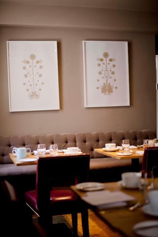 The Archangel,Restaurant & Bar With Rooms Frome Bagian luar foto