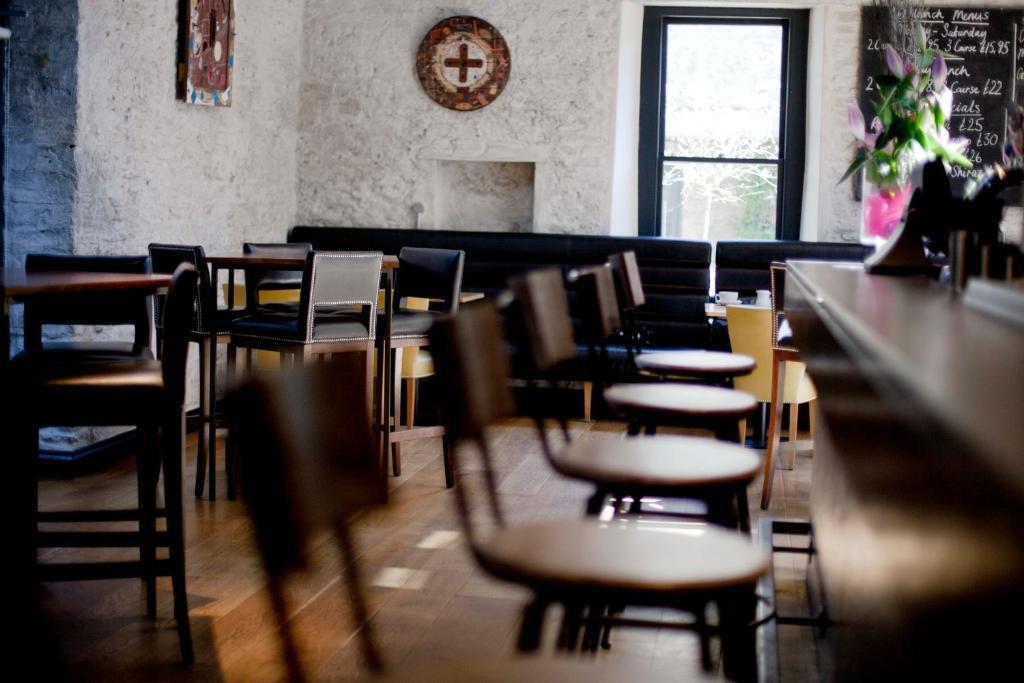The Archangel,Restaurant & Bar With Rooms Frome Bagian luar foto